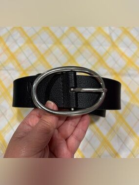 NWT Unisex Silver Jeans Co. Black Genuine Leather Belt - Fits 33-39” waist